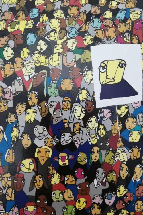 群体心理学与吃瓜群众,群体心理学视角下的“吃瓜群众”现象解析